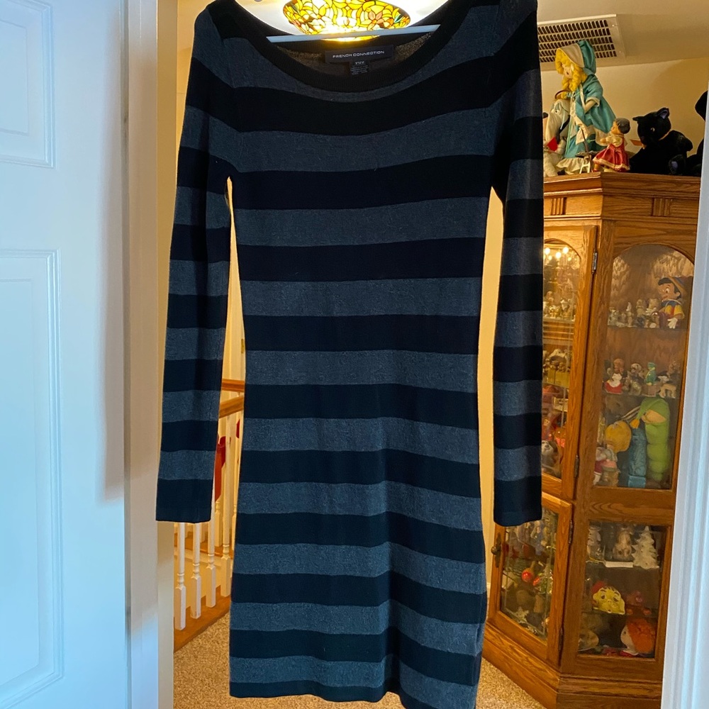 Sweater dress- grey and black stripes - stretch